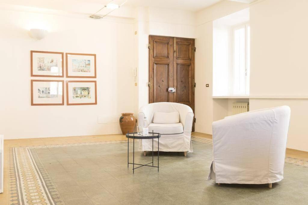 Mario'S Apartament With Ac And Wifi Apartment ลุคคา ภายนอก รูปภาพ
